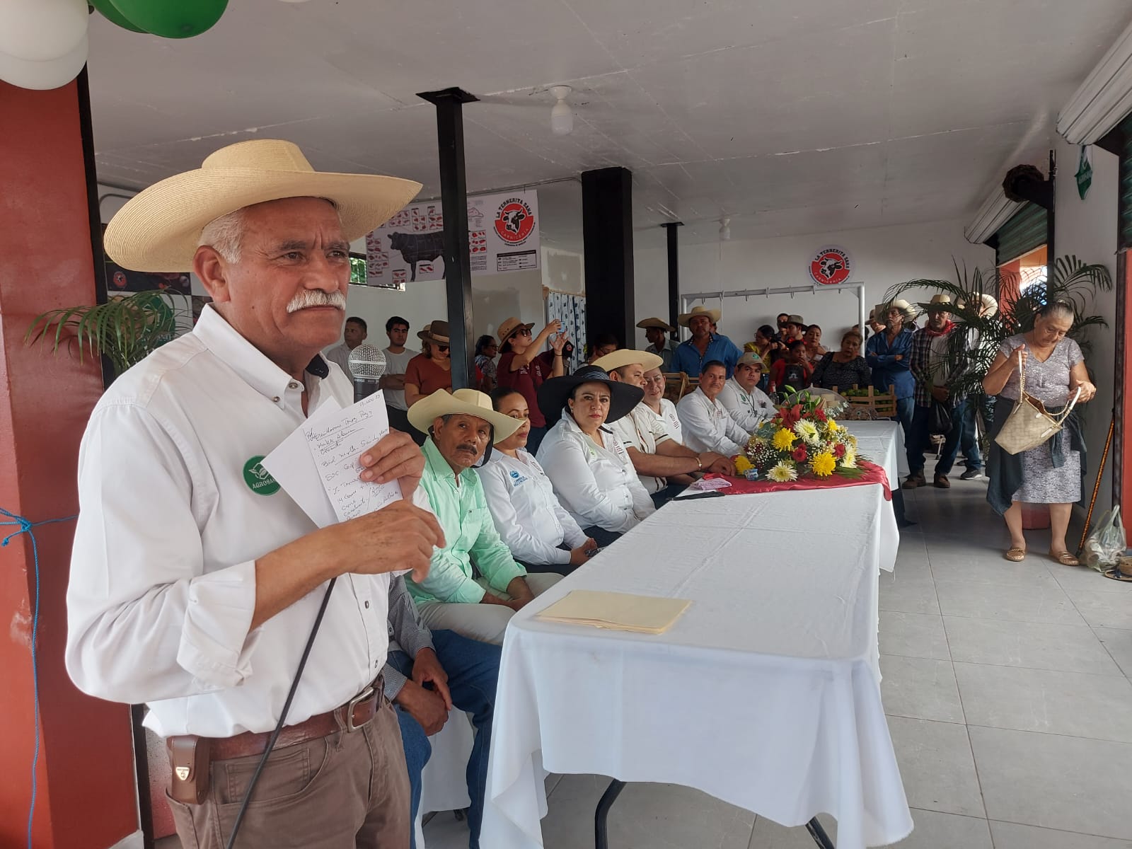 Anuncia Sader apoyo a productores de Churumuco afectados por la sequía