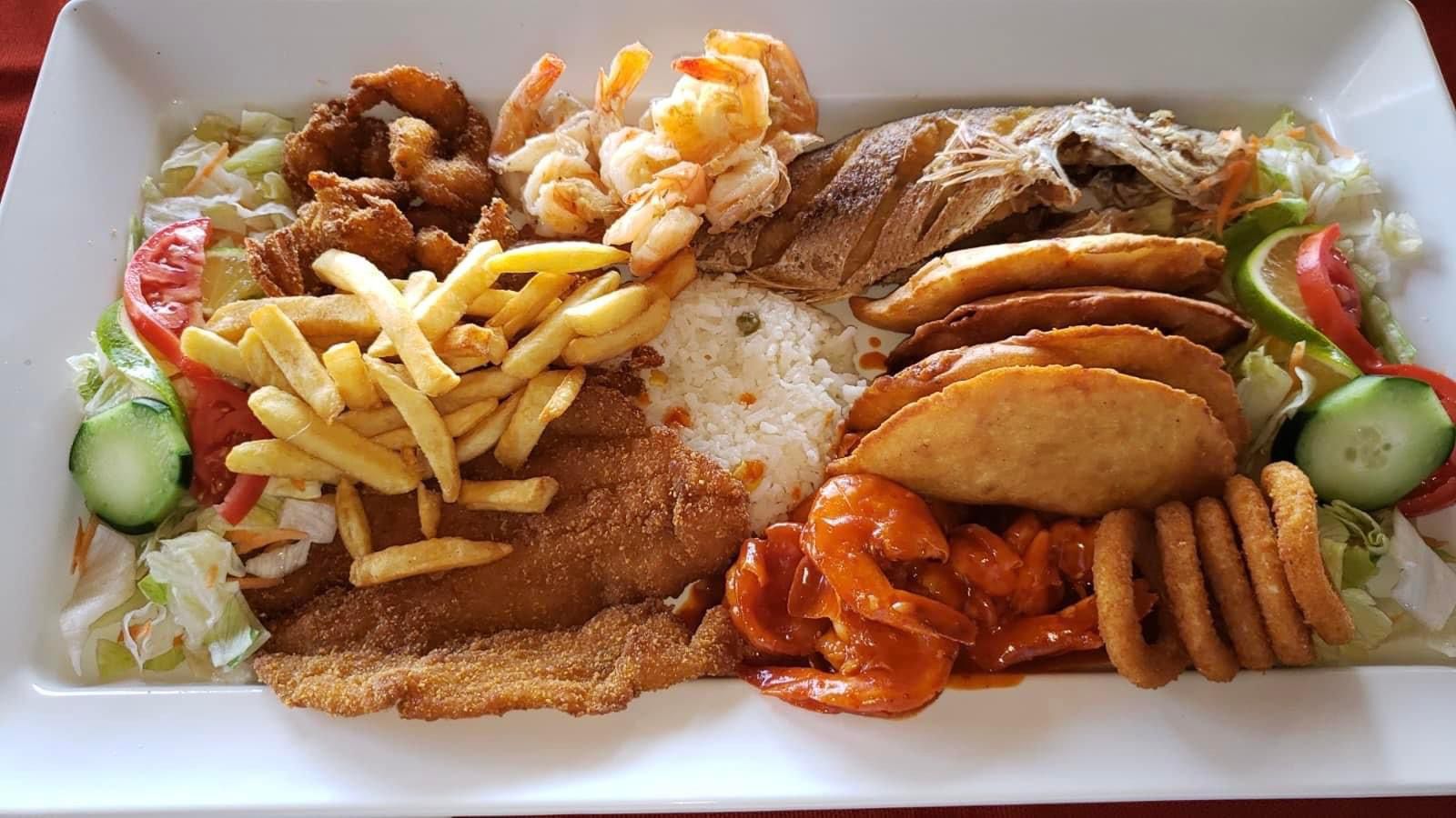 Pulpo, camarones o pescado; deléitate con estos manjares en las playas michoacanas