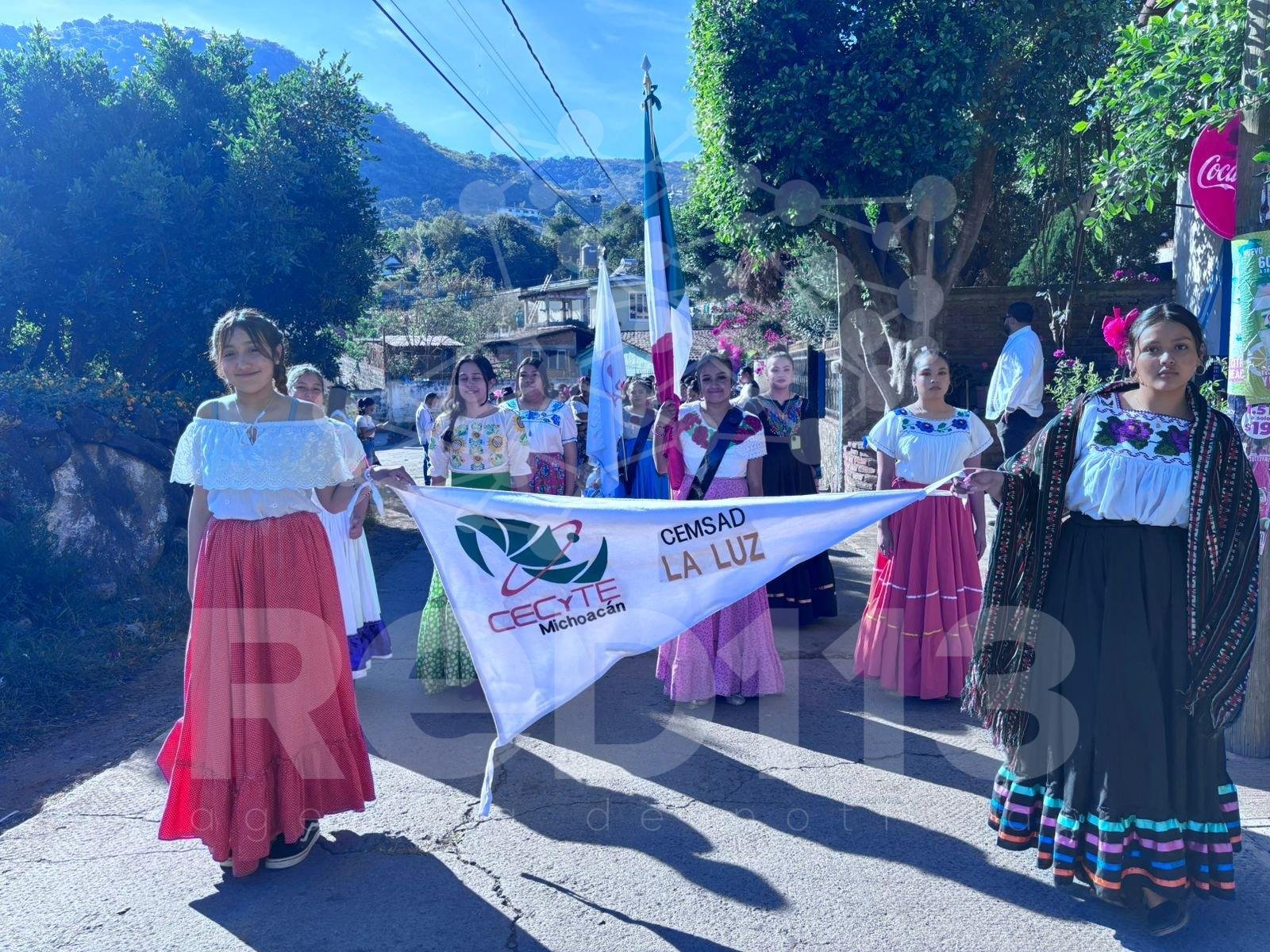 Estudiantes del Cecytem desfilaron por el Aniversario de la Revolución Mexicana