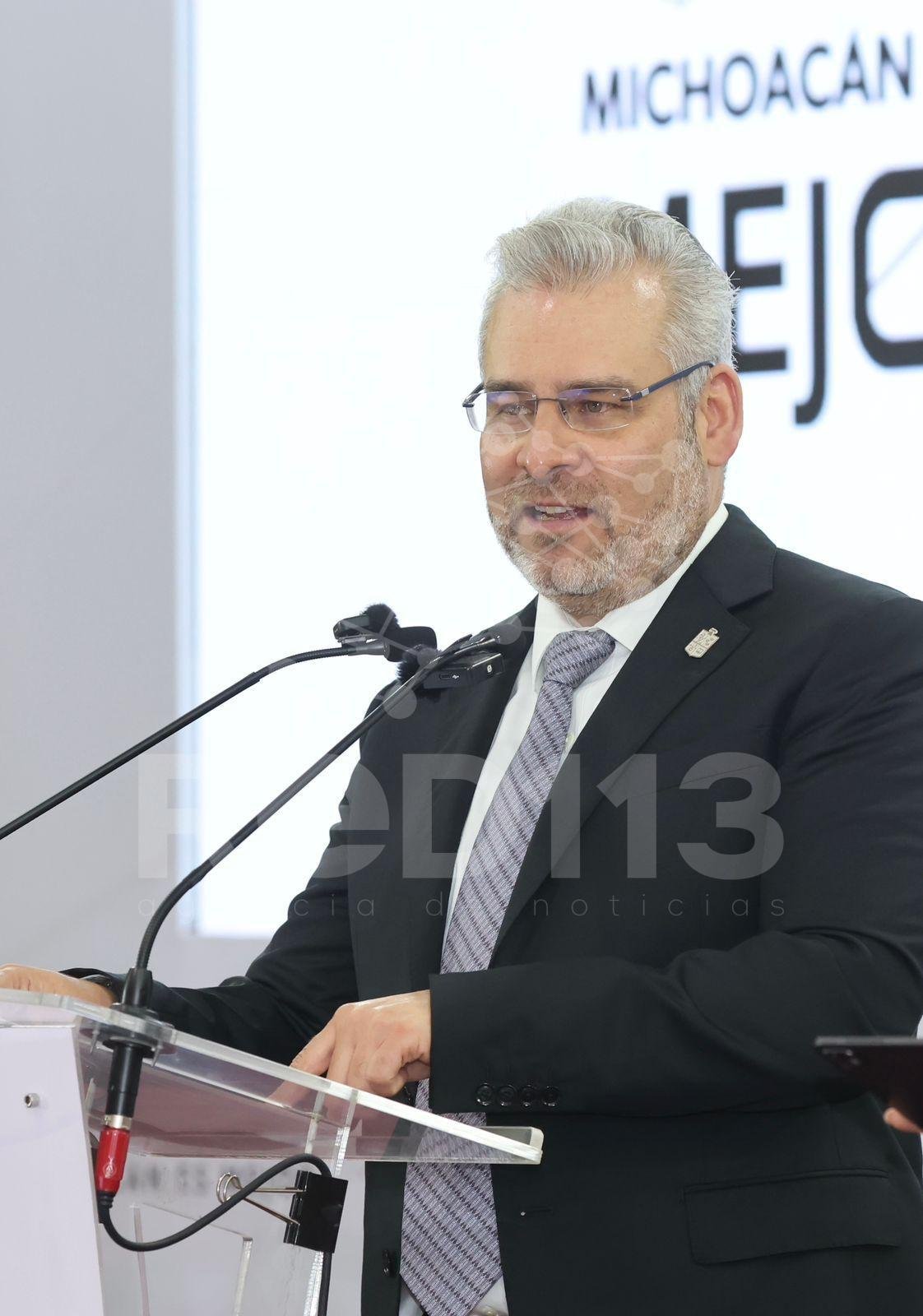 Michoacán combate la delincuencia en coordinación con la Federación y colaboración de EU: Bedolla