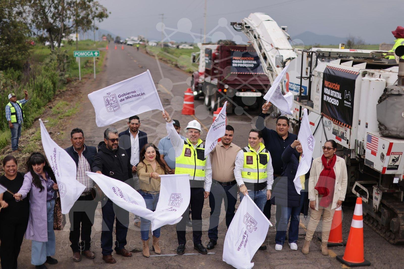 Arranca Bedolla rehabilitación de carretera que conecta a Contepec y Maravatío