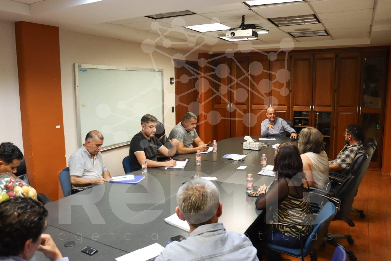 Adolfo Torres y Comité de la Central de Abastos avanzan en acuerdos para servicio de agua