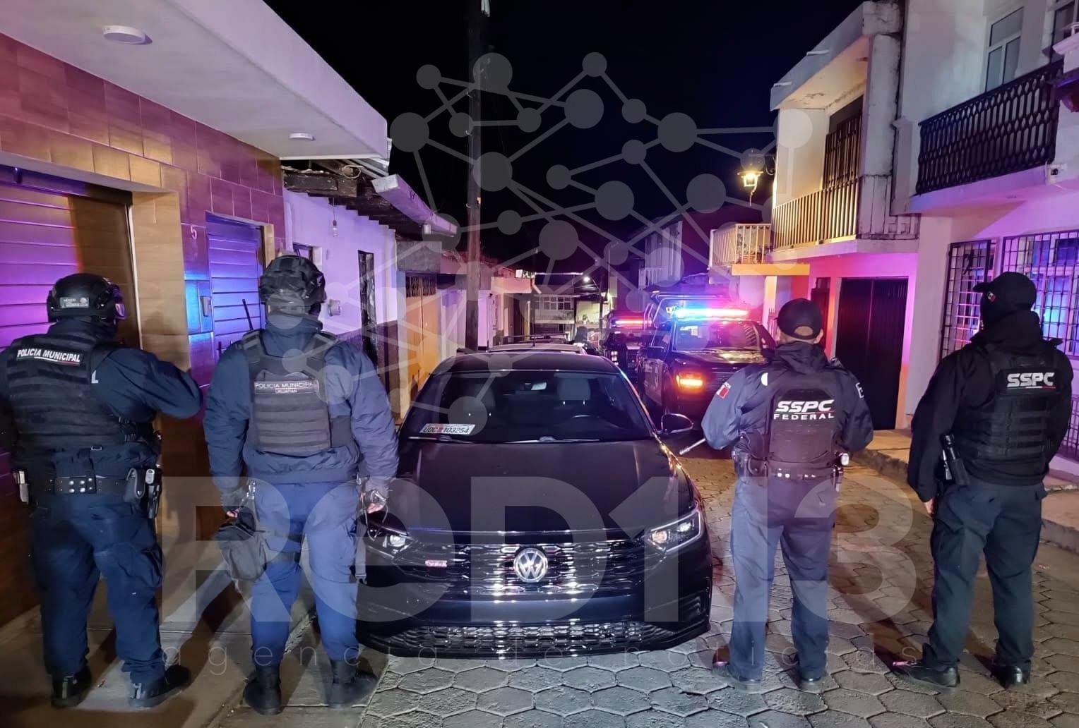 Aseguran auto robado en el Barrio de Santo Santiago