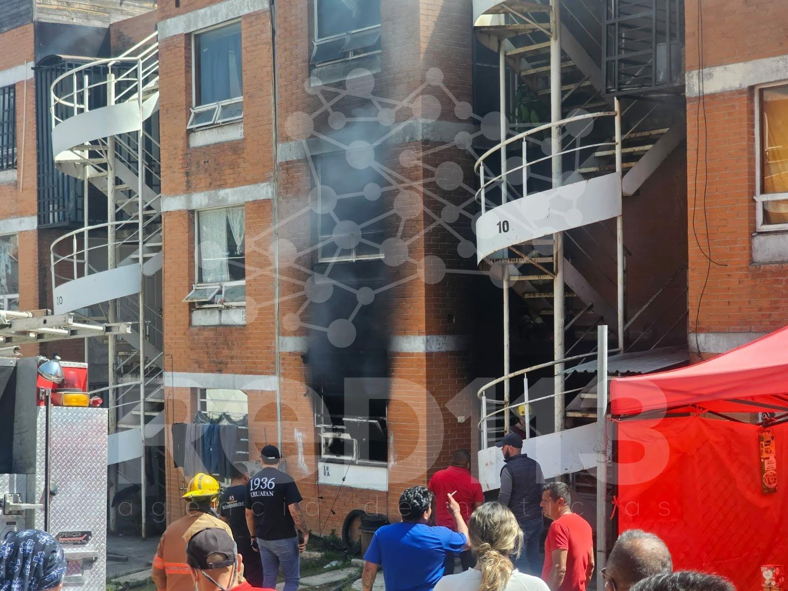 Departamento se incendia en el Fraccionamiento Las Lomas, al norte de Uruapan