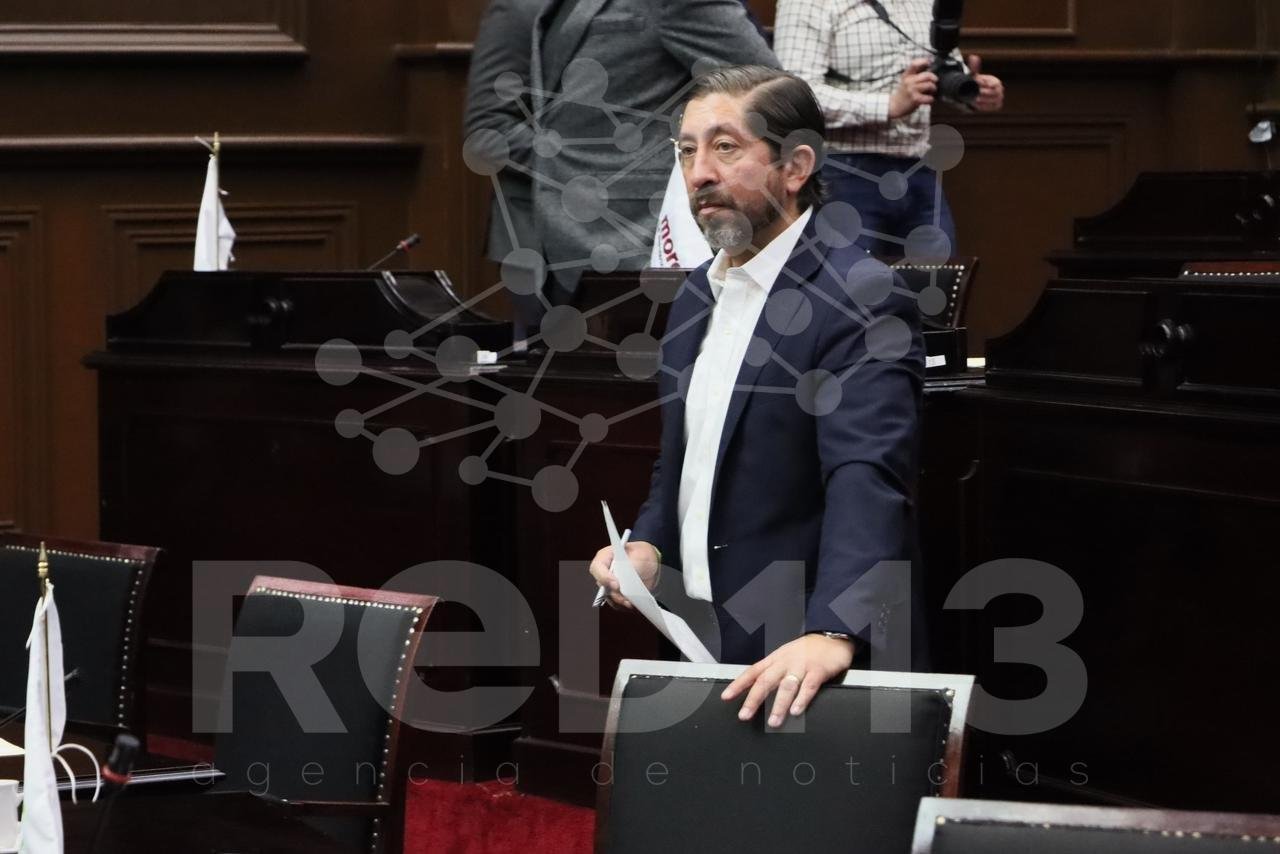 Abraham Espinoza llama a fortalecer el Estado de Derecho ante advertencia de Macron sobre la crisis del orden global