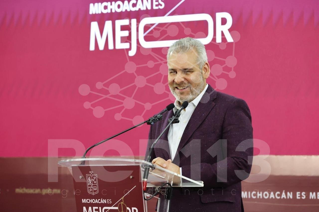 Hoy abre registro programa DATA de internet gratuito para estudiantes de prepas y universidades públicas: Bedolla