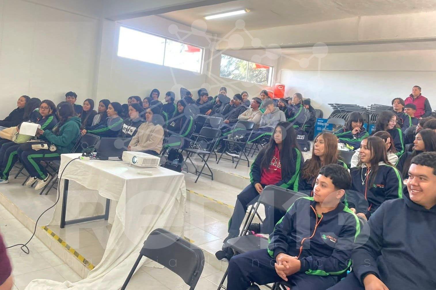 Estudiantes Cecytem reciben jornada de salud sexual, reproductiva y emocional