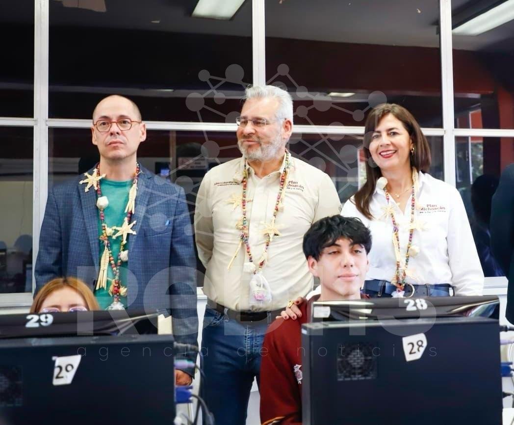 Con Gobierno Digital, la tecnología al servicio de las aulas: Gabriela Molina