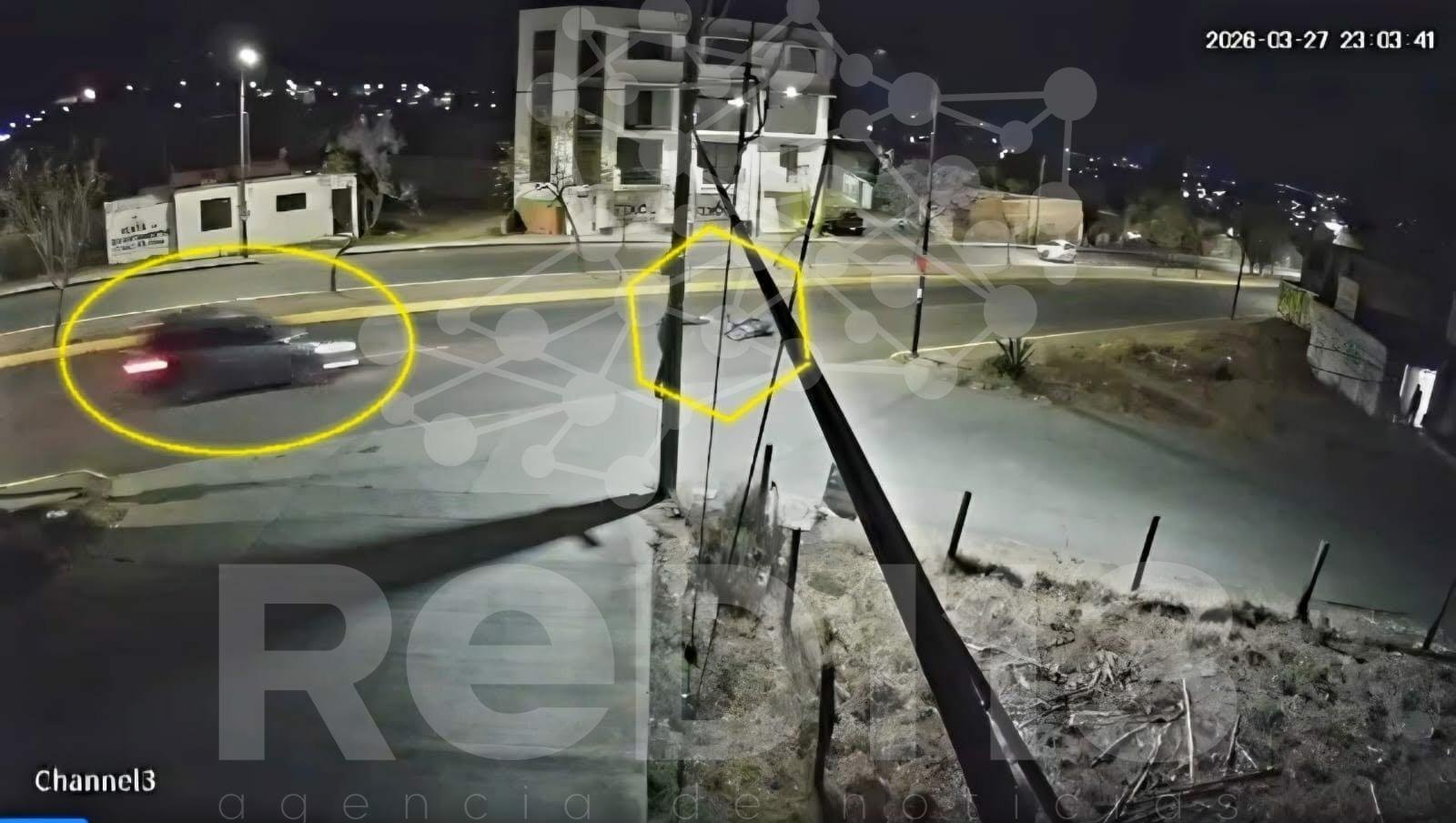 Videocámara capta fatal accidente de motocicleta en la avenida Amalia Solórzano, en Morelia