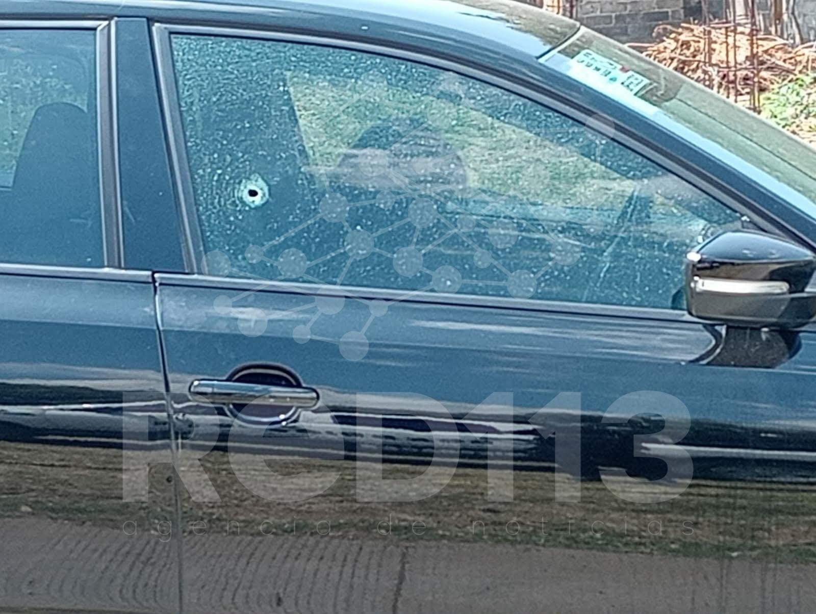 Criminales matan a dos jovencitas a bordo de un vehículo, en Tingambato