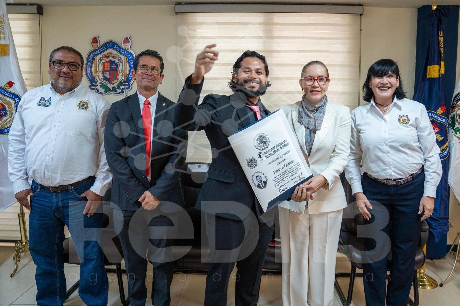 Toma de decisiones debe incidir de manera positiva en el entorno, señala Yarabí Ávila a recién titulados