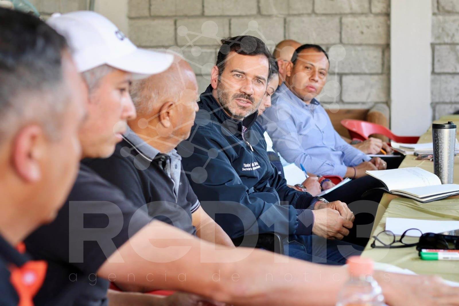 Yankel Benítez acompaña regularización de colonia Ríos Mexicanos