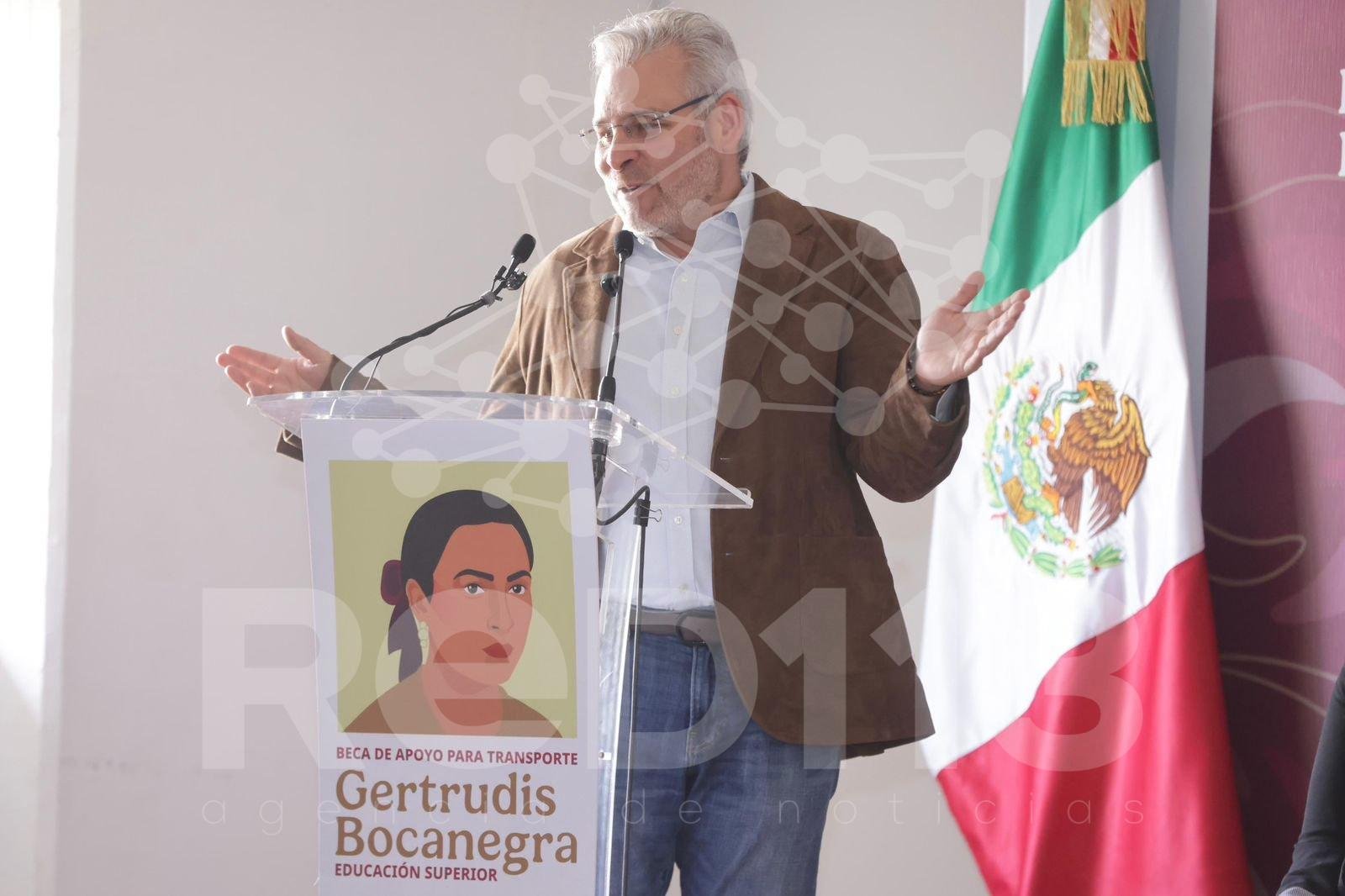 Hoy inicia pago de la Beca Gertrudis Bocanegra para universitarios: Bedolla