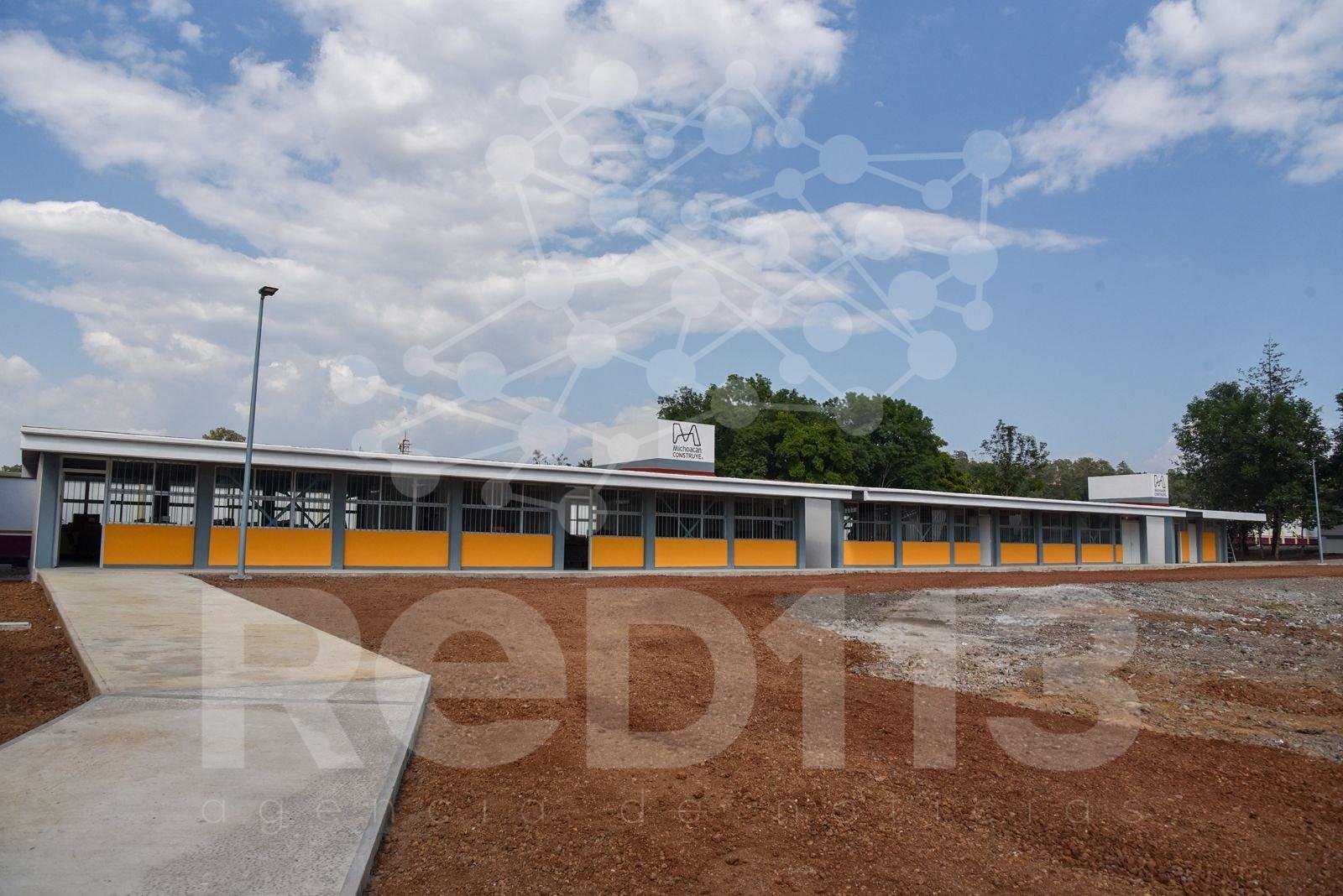 Telesecundaria de Uruapan se suma a la estrategia de reconversión educativa: Rogelio Zarazúa