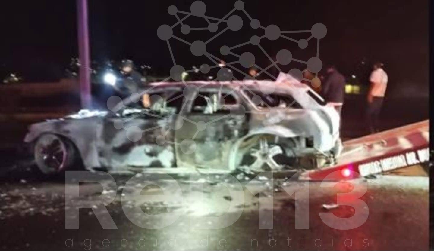 Hallan camioneta incendiada en la región de Zinapécuaro