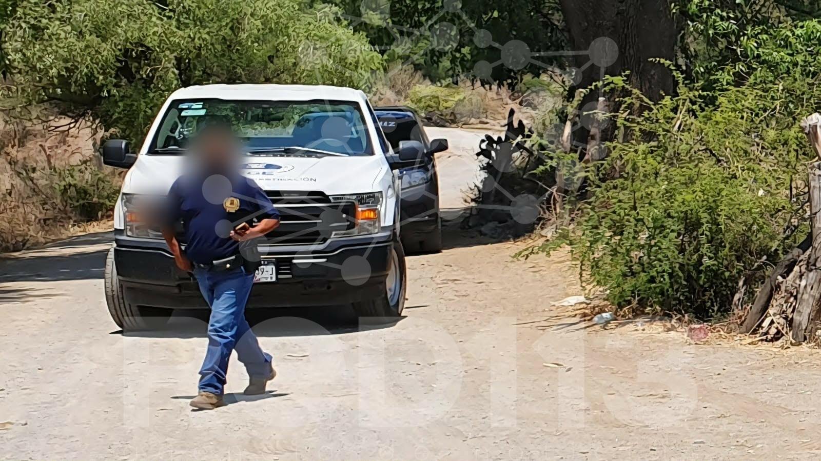 Muere hombre electrocutado mientras realizaba labores en un árbol de tamarindo en Múgica