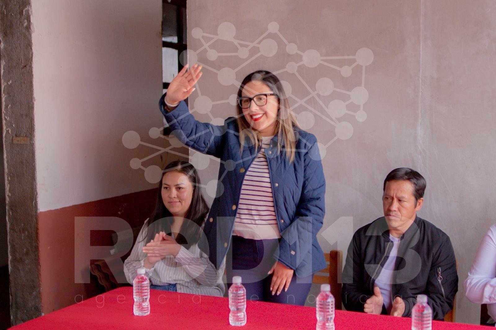 Dayana Pérez impulsa capacitación para mujeres en Zirahuén