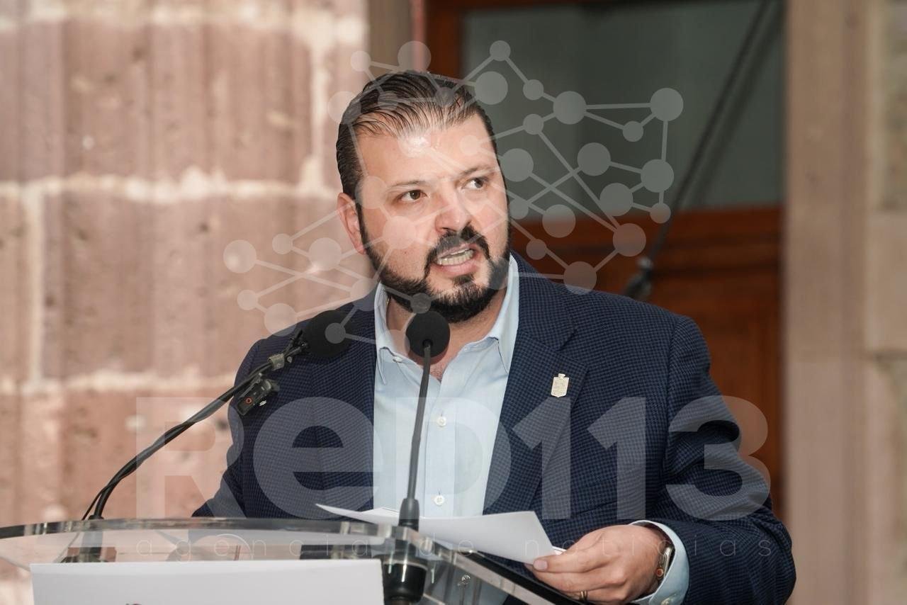 Gobierno de Michoacán mantiene diálogo con productores del campo y transportistas para atender sus demandas: Raúl Zepeda