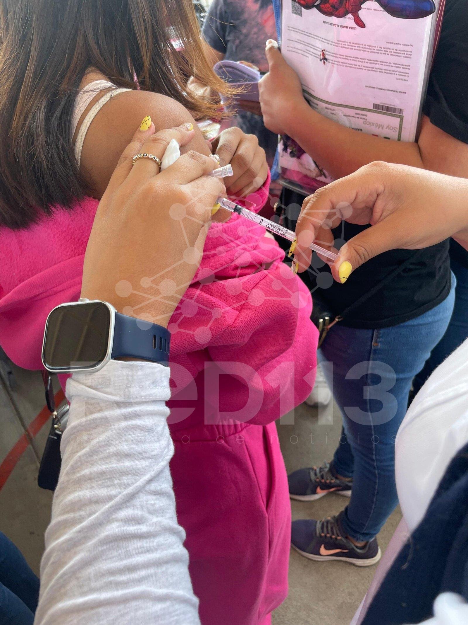 Se intensifica jornada de vacunación en diversos puntos de Uruapan