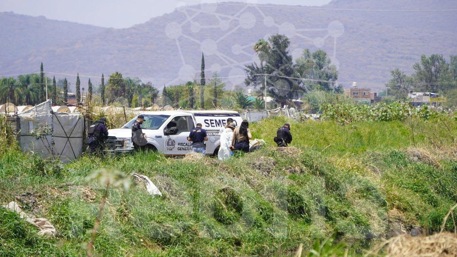 Hallan cadáver en canal de aguas negras de Zamora