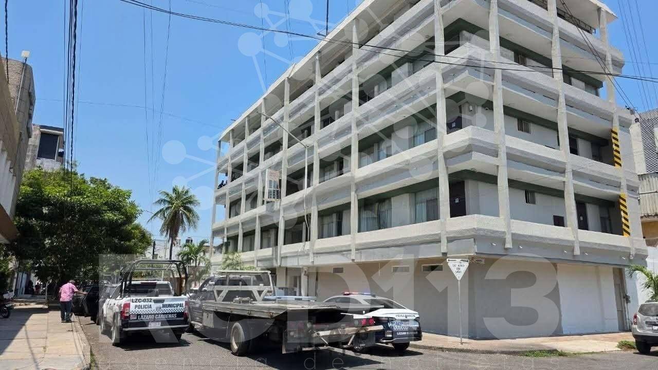 Policía municipal frustra secuestro virtual de 4 personas, en Lázaro Cárdenas