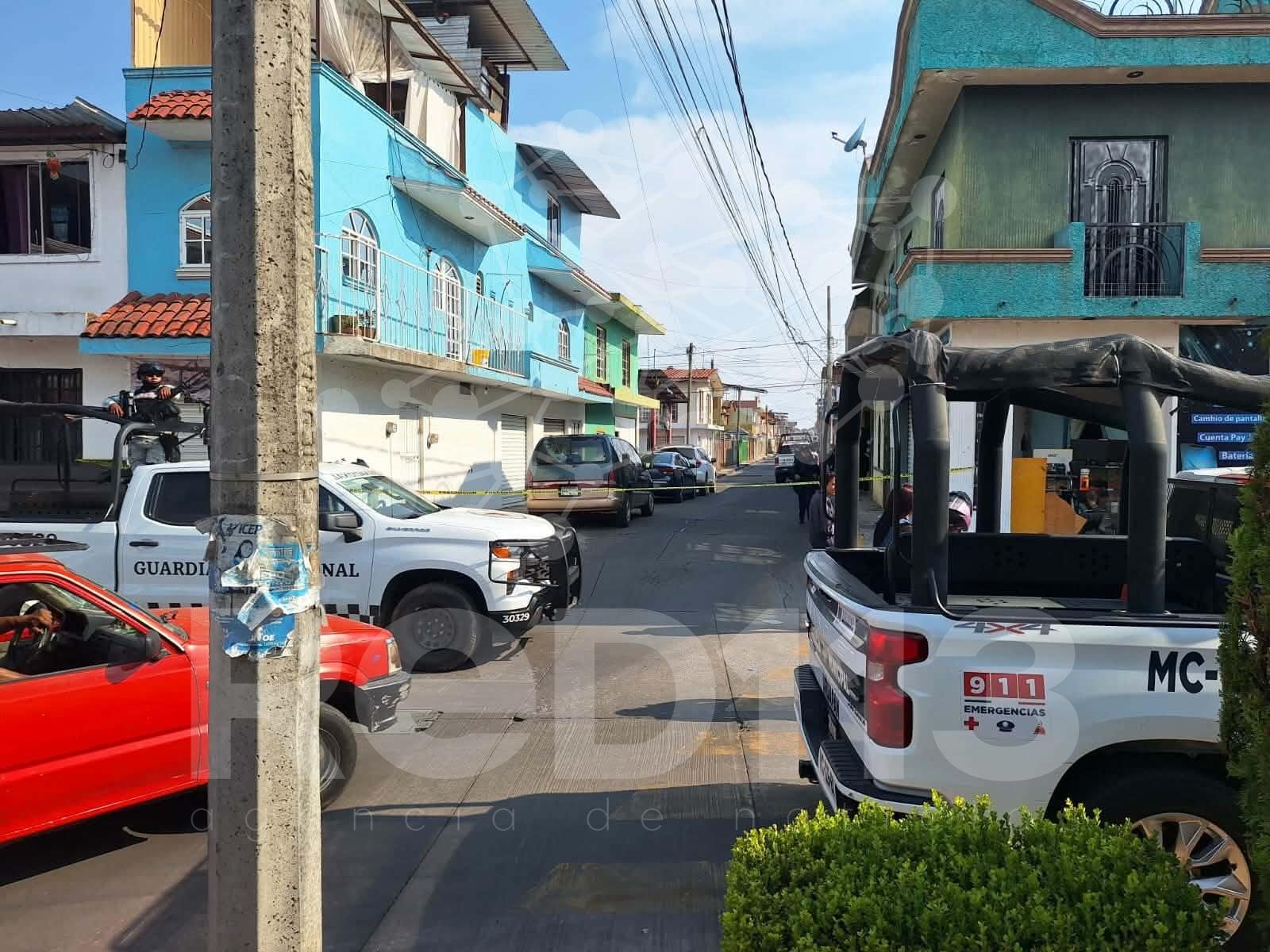 Entre la vida y la muerte, tras ser baleado en un autolavado de Uruapan