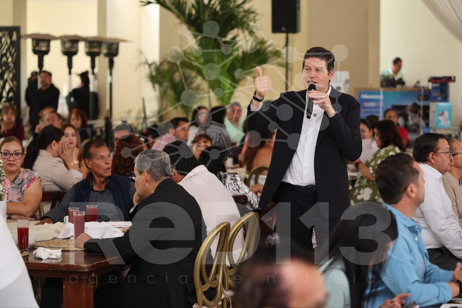 Alfonso Martínez reconoce a maestras y maestros como formadores del futuro de Morelia