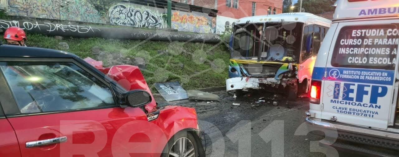 Se registran dos accidentes vehiculares en la avenida Madero Poniente de Morelia; hay un herido