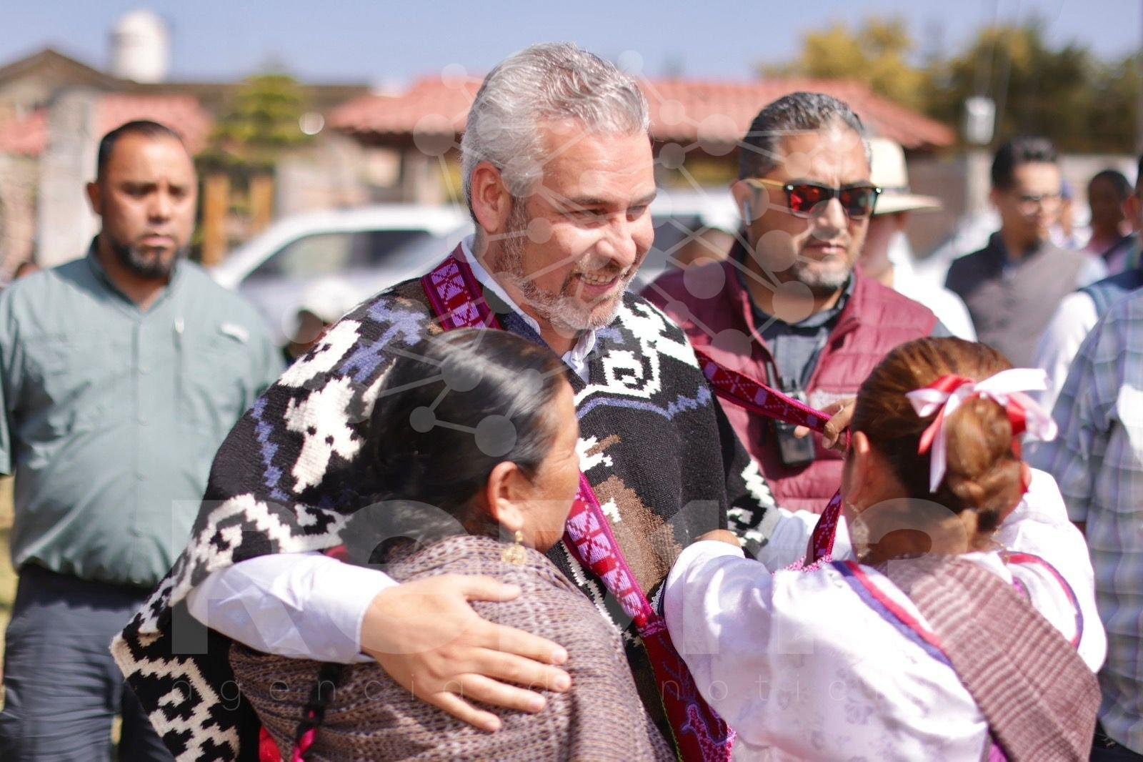 Pómaro hace historia al convertirse en la comunidad indígena número 52 en transitar al autogobierno: Bedolla