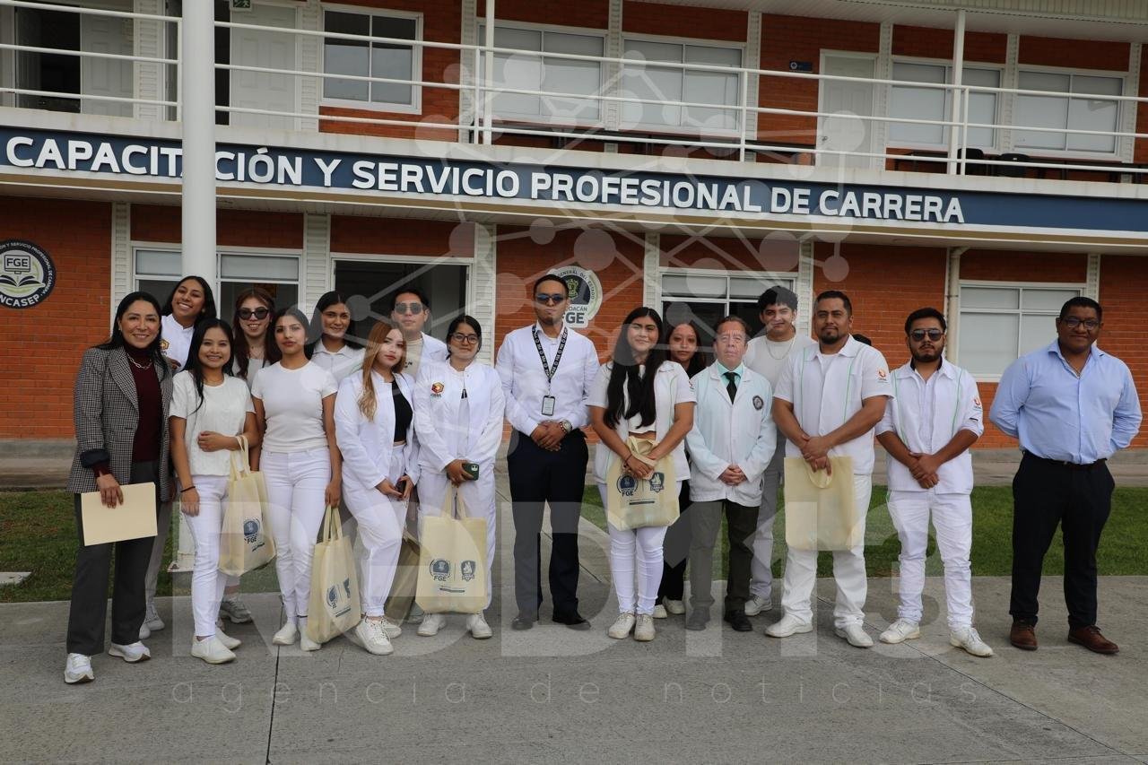 FGE fortalece la formación académica de estudiantes de Odontología mediante visita guiada