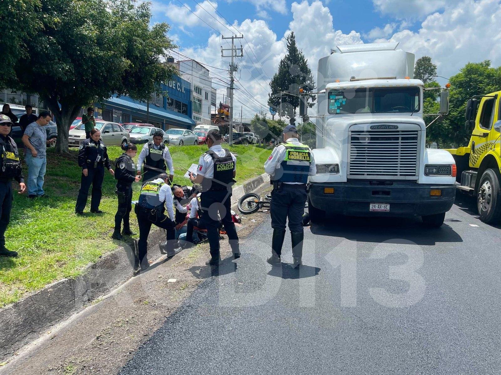 Motociclista sufre accidente en el Libramiento Oriente de Morelia