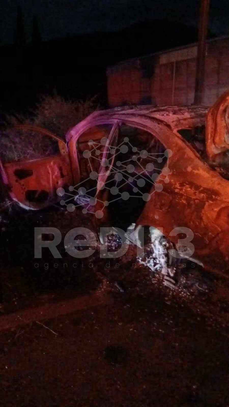 Presunto enfrentamiento entre grupos criminales desata quema de vehículos en Zinapécuaro