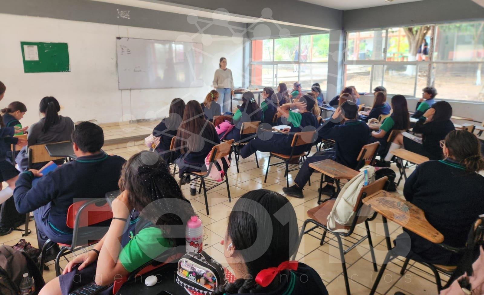 Más de 2 mil 500 docentes del Cecytem tendrán internet gratuito con el programa D4TA