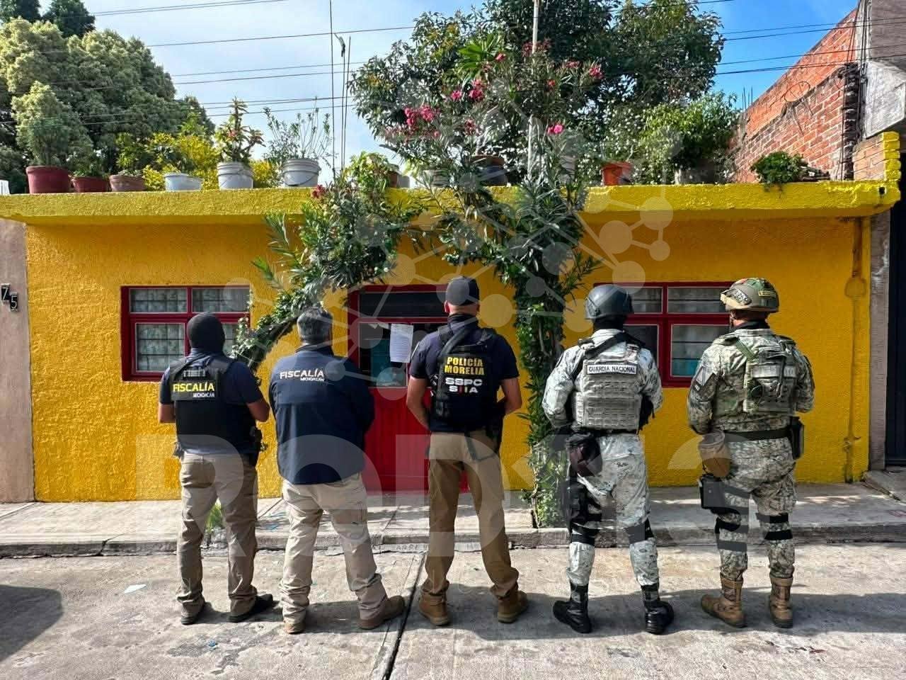 FGE decomisa drogas tras cateos realizados en Morelia; presunto narcomenudista es detenido
