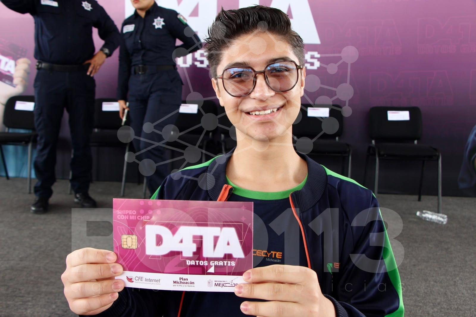 Con D4TA Datos Gratis impulsan a futuros ingenieros y programadores del Cecytem