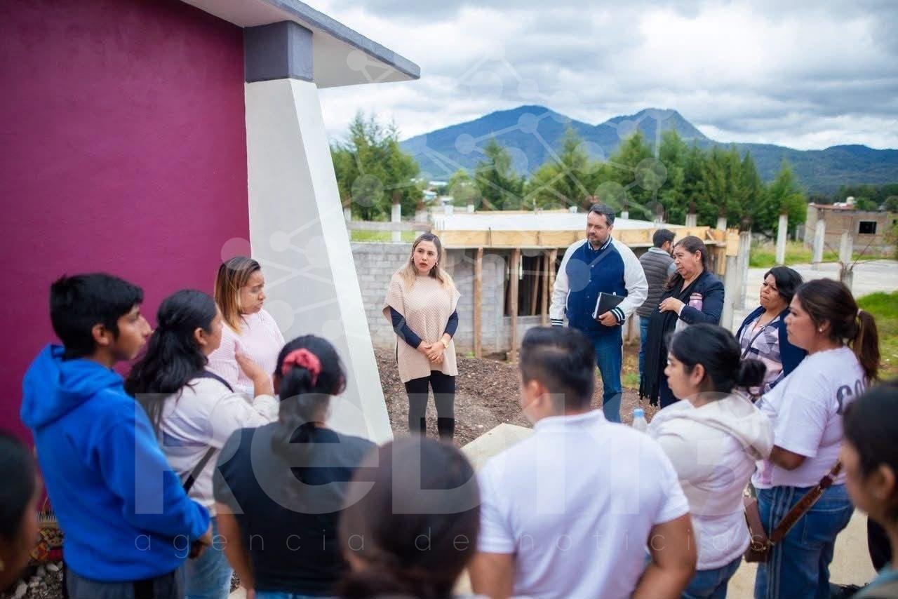 Dayana Pérez Mendoza supervisa avances del CAM en Santa Clara del Cobre