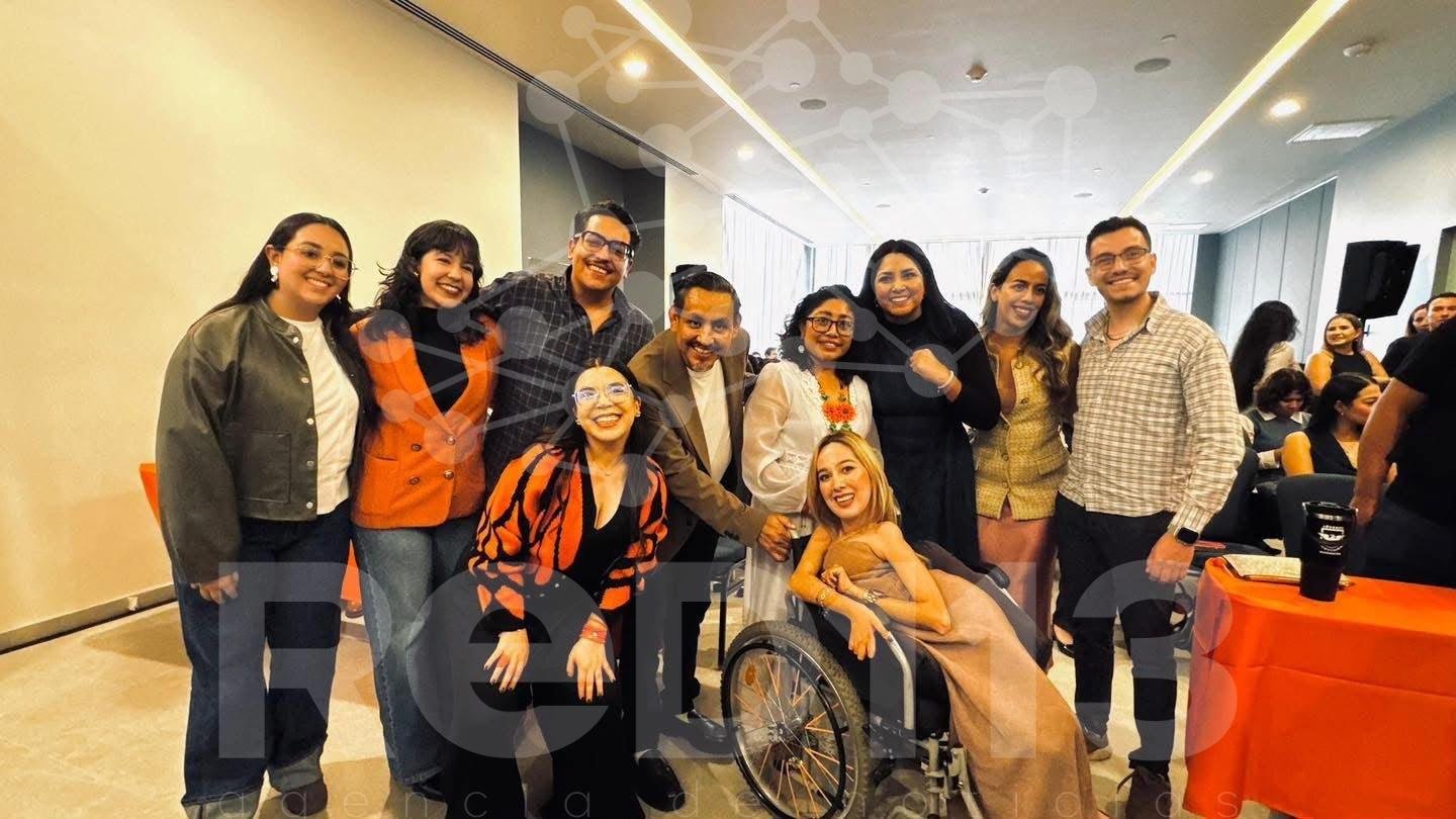 Víctor Manríquez reconoce el liderazgo de las mujeres en la 4ª edición del torneo nacional “La Voz de las Mujeres” realizado en Uruapan