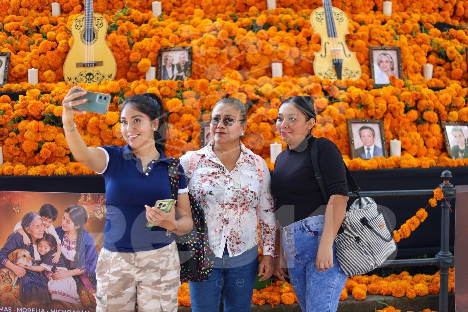Morelia se llena de tradición y color con las actividades del Día de Muertos